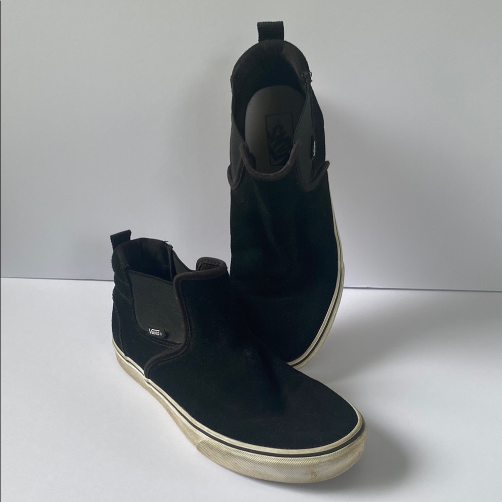 Vans Black High-Top Sneakers with Canvas Material